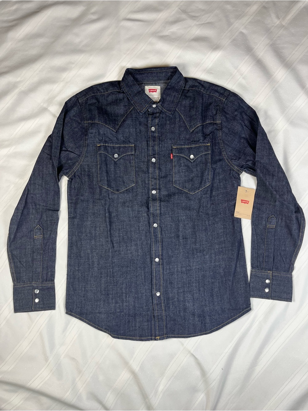 Levi’s Strauss & Co. Long Sleeve Denim Pearl Snap Button Down•Men’s Size Small